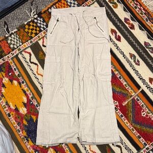 American Eagle Outfitters Light Beige Cargo Pants